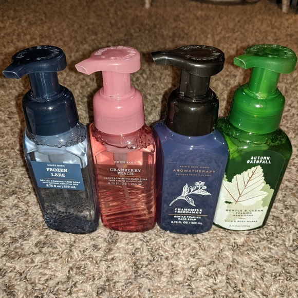 NEW! Bundle of Bath & Body Works Foam Hand Soaps (4) - Picture 8 of 8